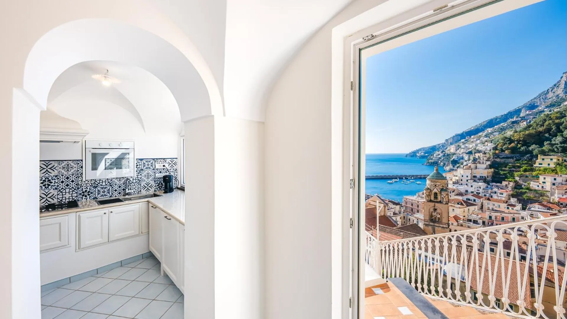 Amalfi Art Apartment
