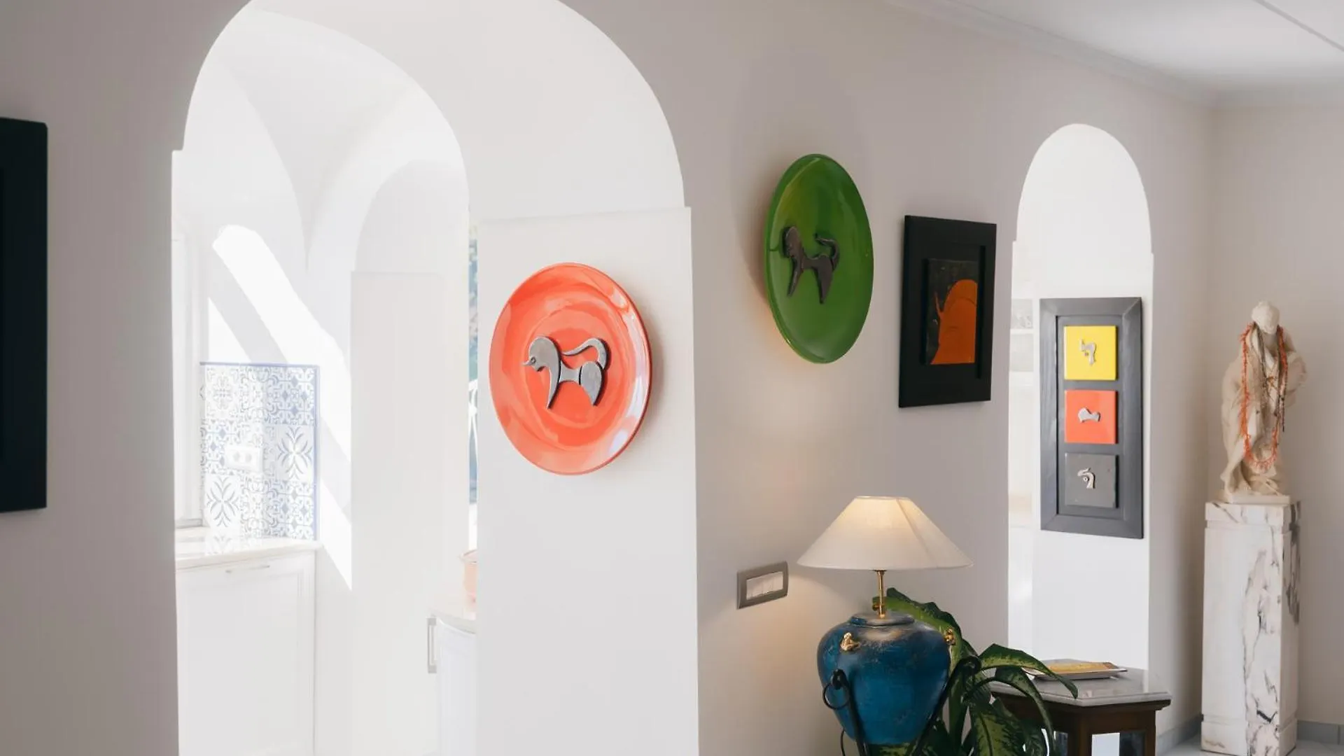 Amalfi Art Apartment 0*,